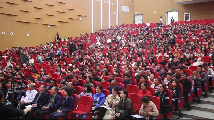 2019年高一招生家校見(jiàn)面會(huì)隆重召開(kāi)