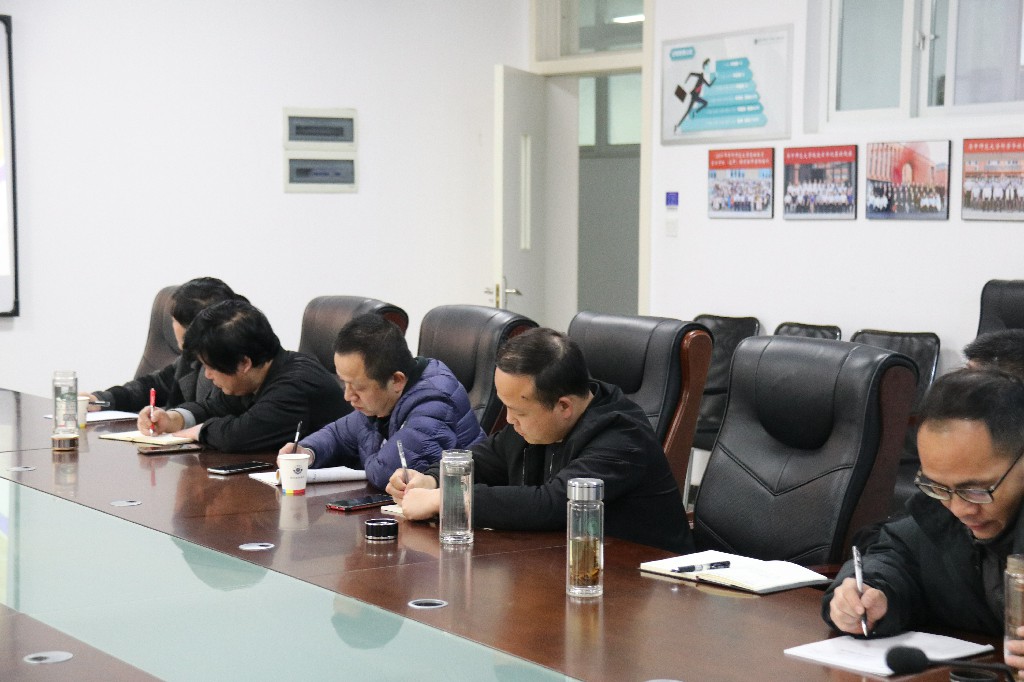 走出去，引進來，多彩教研齊創(chuàng)高效課堂