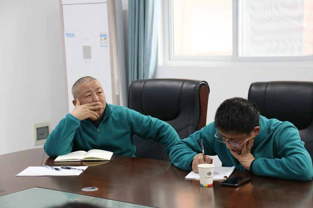 走出去，引進來，多彩教研齊創(chuàng)高效課堂